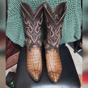 Men's Caiman Tail Cowtown Cowboy Boots.